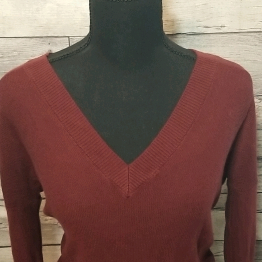NEW! GORGEOUS BURNT ORANGE SWEATER - Picture 2 of 11